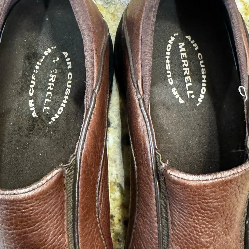 Merrell Womens Dark Brown Leather Slip On Clogs Comfort Walking Shoes Size 7.5
